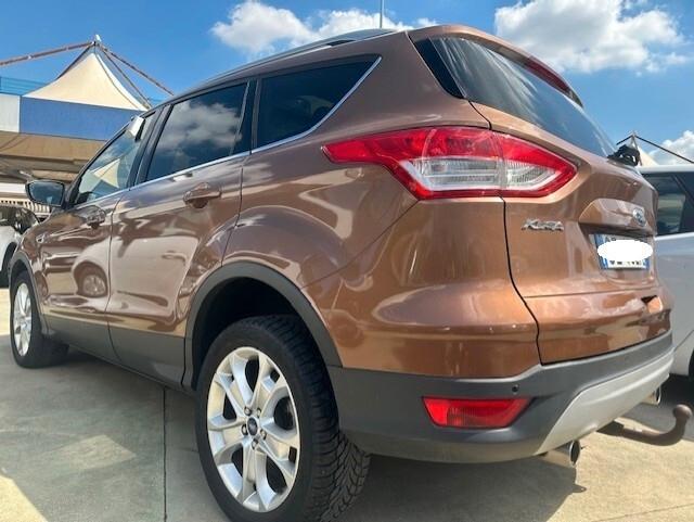 FORD KUGA X-LINE AUTOMATICO TETTO PANORAMICO , INT. IN PELLE... FULL..