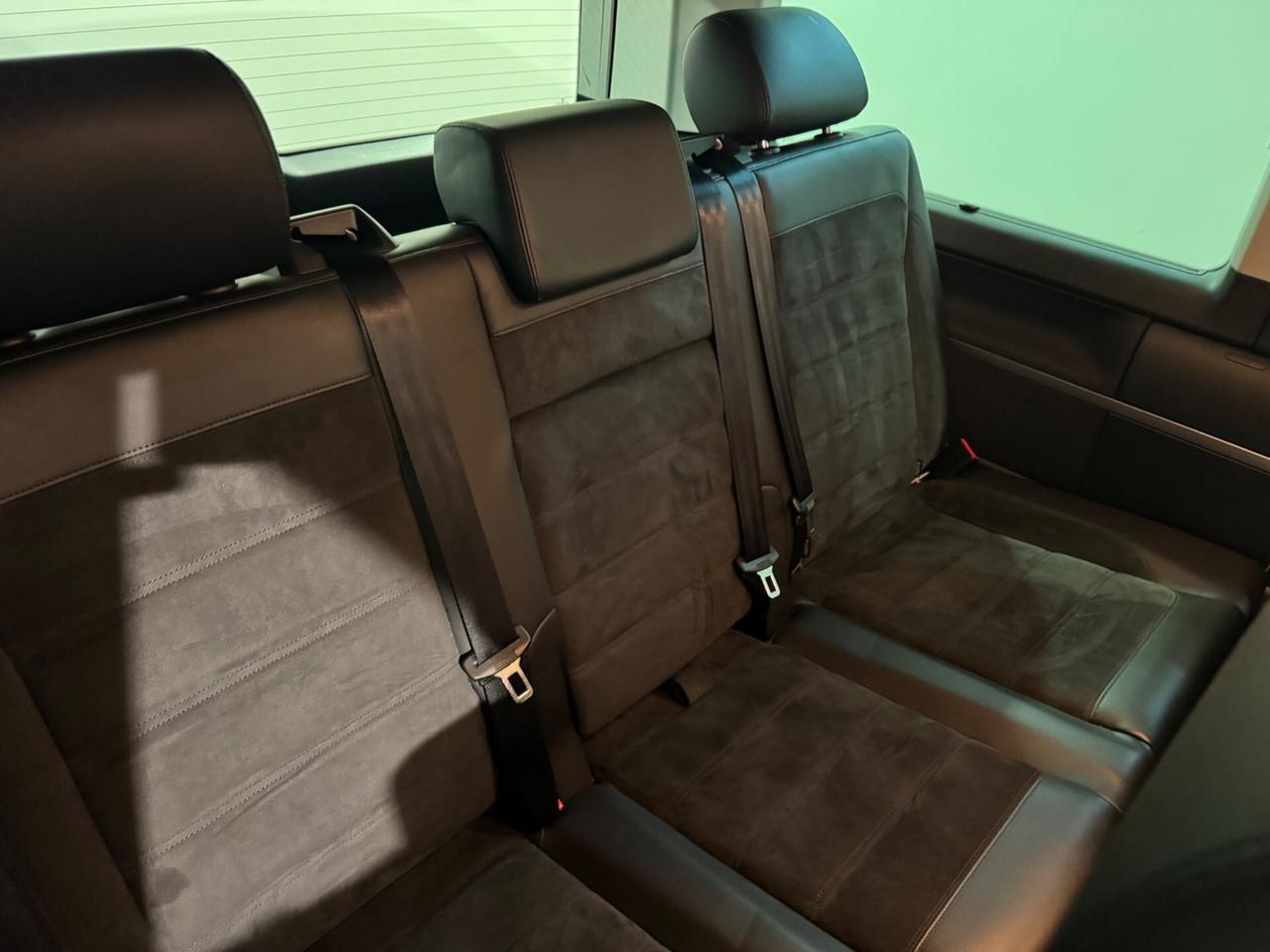 Volkswagen Multivan 2.0 TDI 199CV DSG 4Motion Highline Generation Six