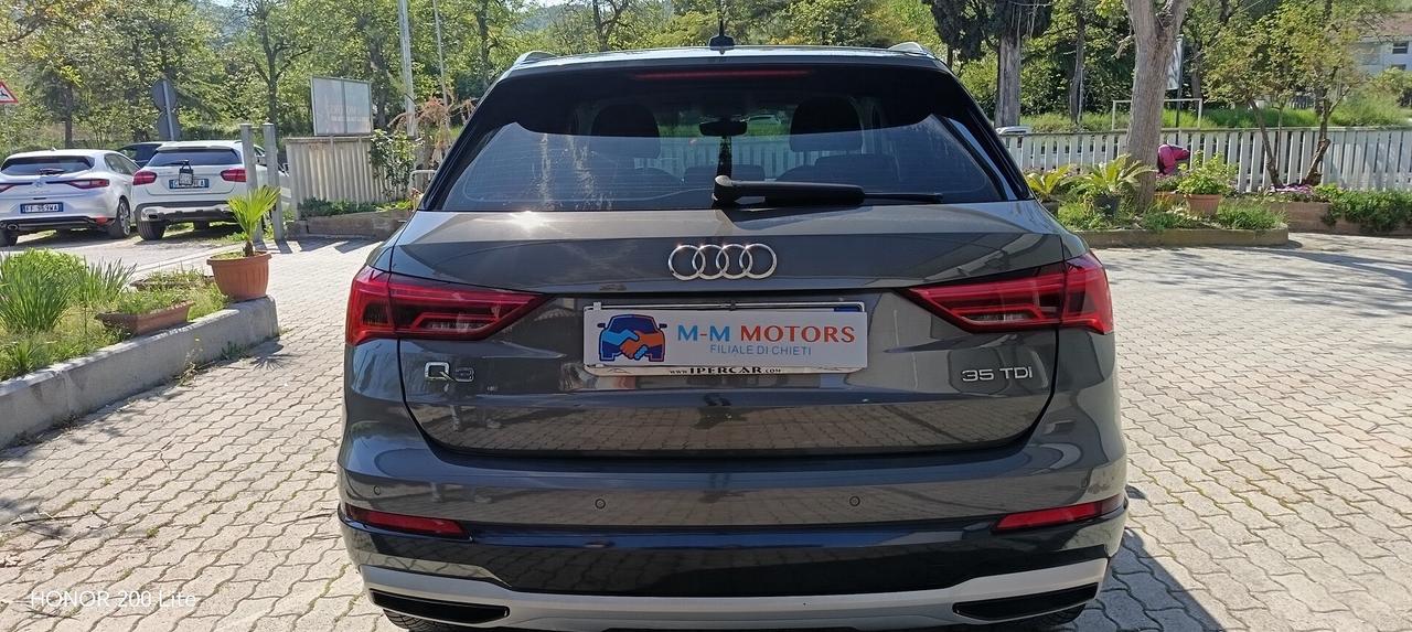 Audi Q3 35 2.0 tdi Business Advanced s-tron ProMMo