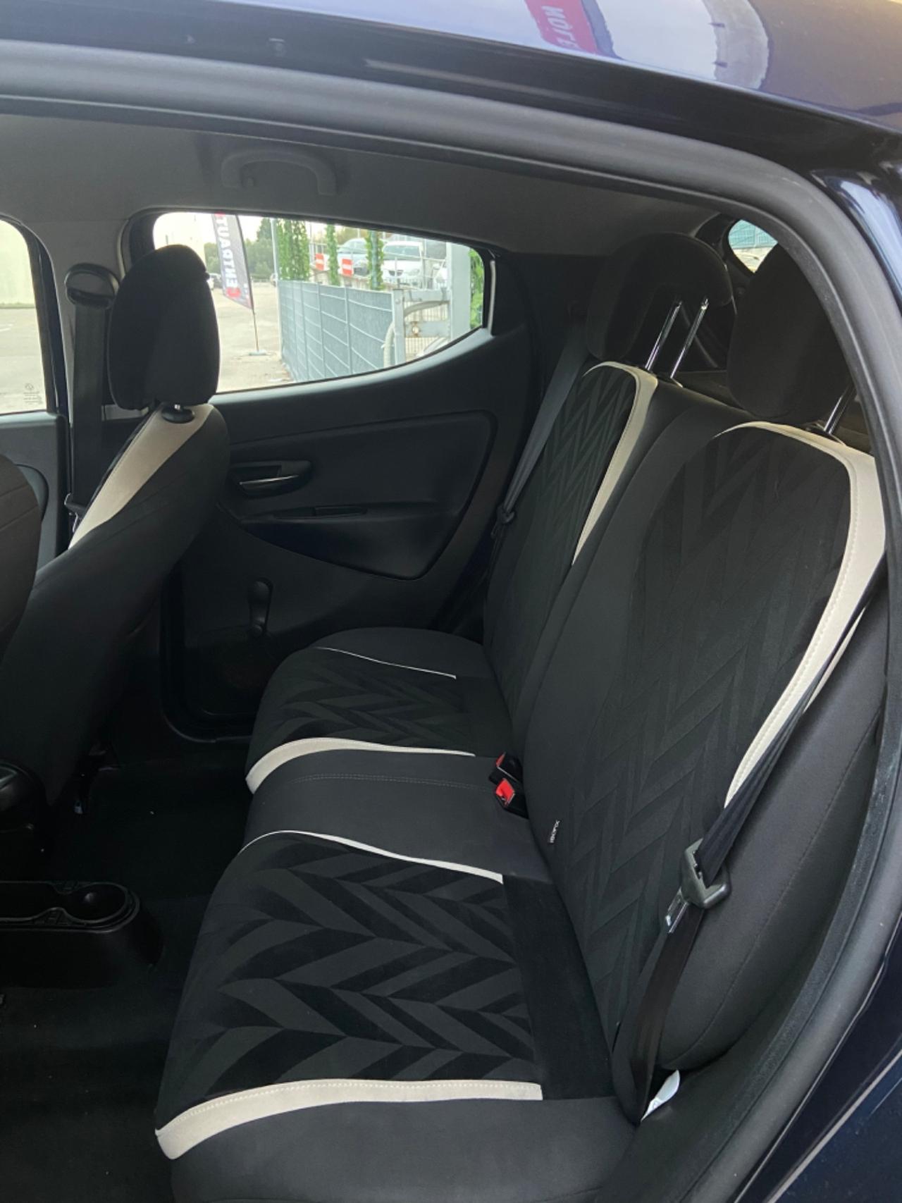 Lancia Ypsilon 0.9 85 CV Metano Platinum garanzia