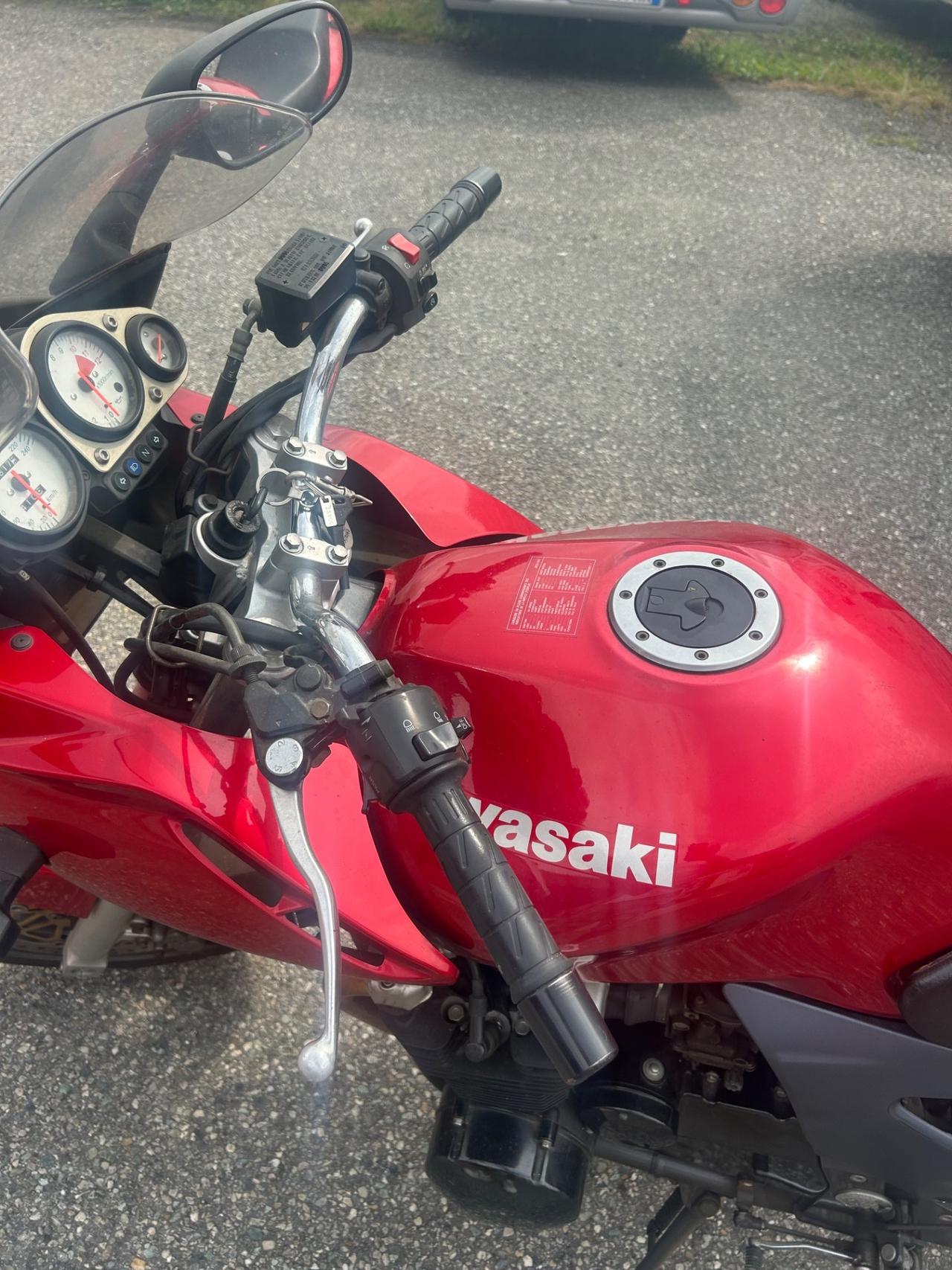 903 zr7s 1200 kawasaki del 2002 in saldo