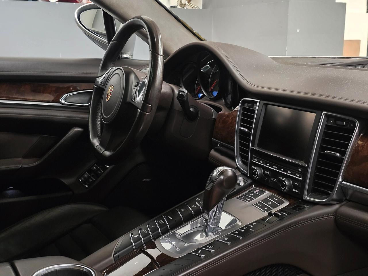 I 4.8 Turbo_SERVICE BOOK_TETTO PANORAMICO_FRENI CARBOCERAMICA_TOP_LIFT