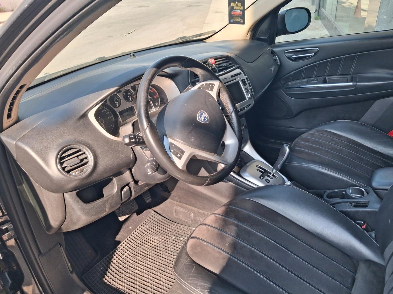 Lancia Delta 1.6 MJT cambio automatico 2009