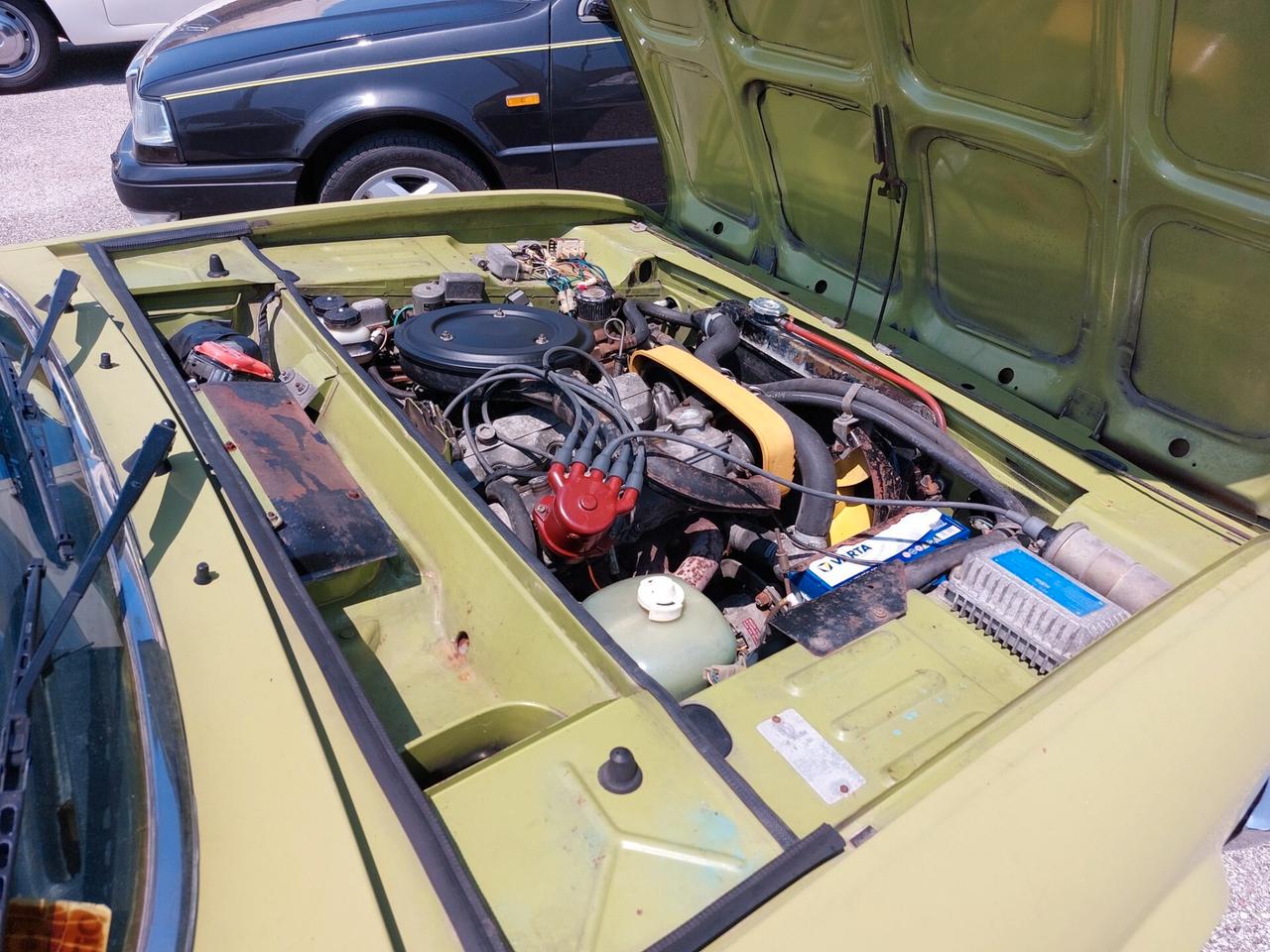 Fiat 124 Coupe 1800 del 1973 con aria-condizionata