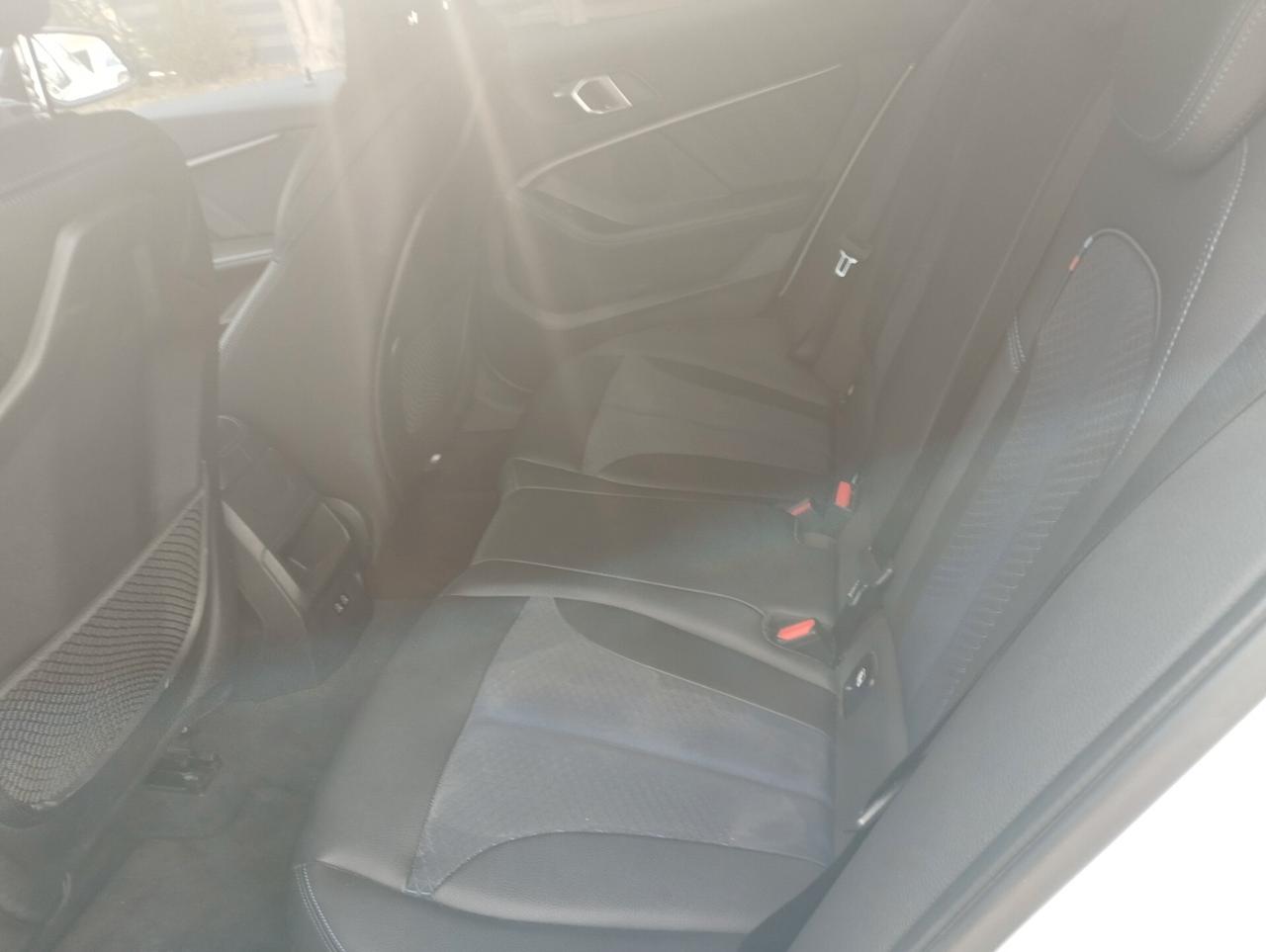 Bmw 116 116d 5p. Msport