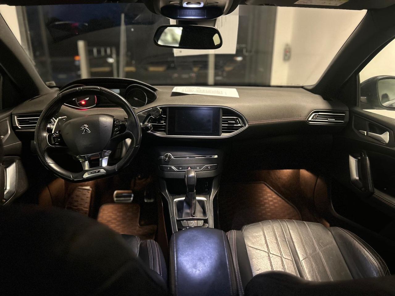 Peugeot 308 GT 2.0 Blue HDI 180 #8731