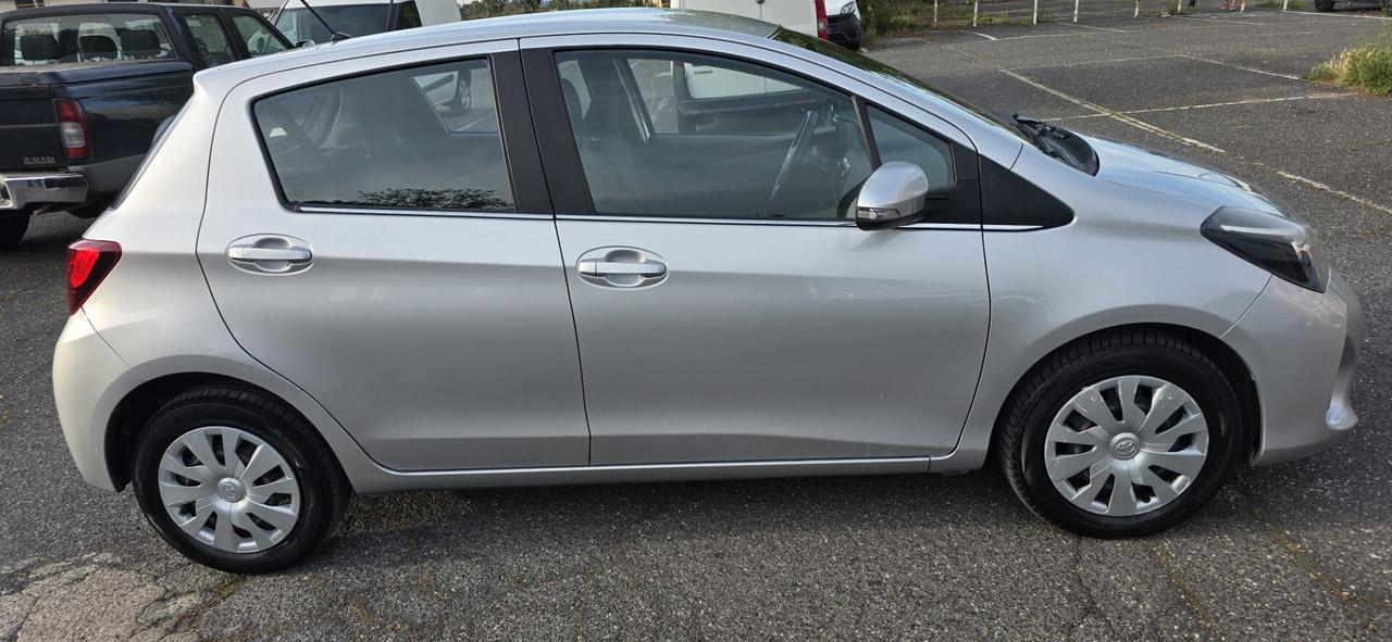 Toyota Yaris 1.0 5 porte Sol unipro 64392 km certificati
