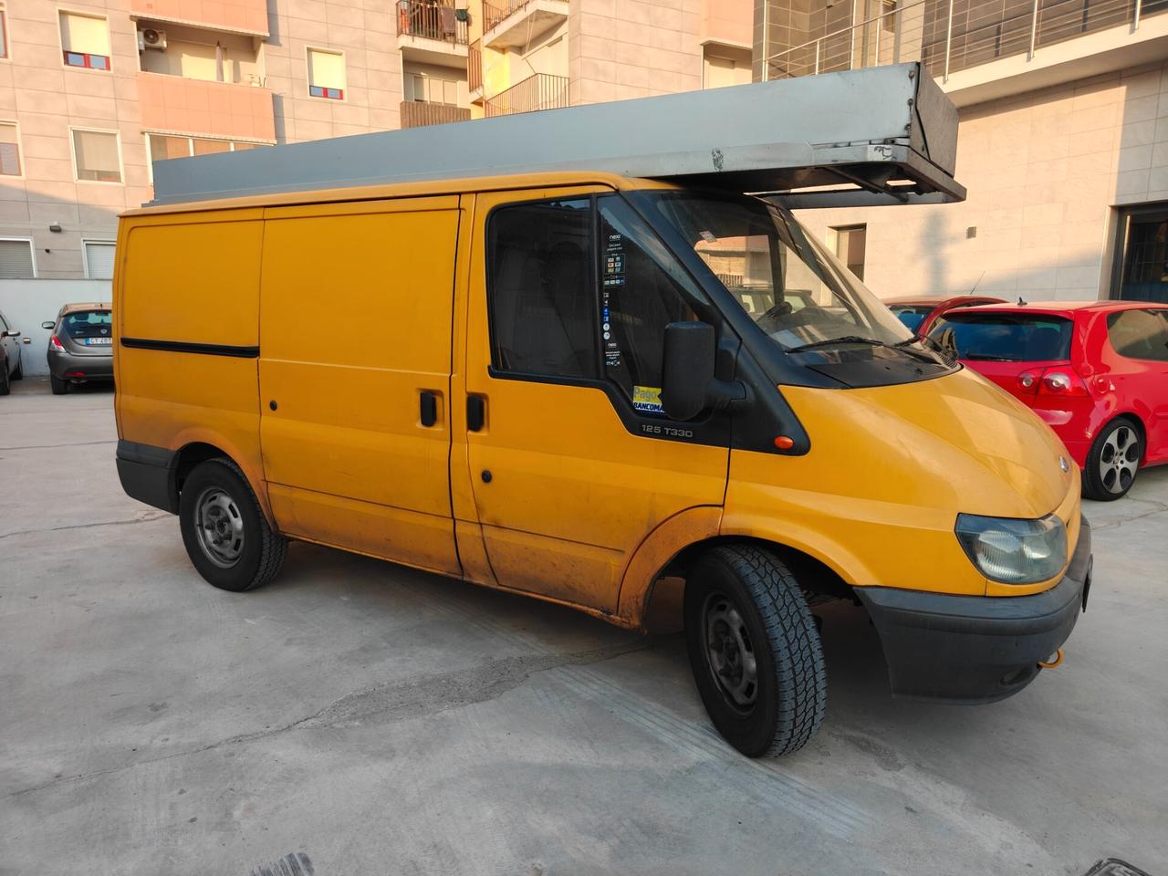 Ford Transit motore nuovo + tenda elettrica