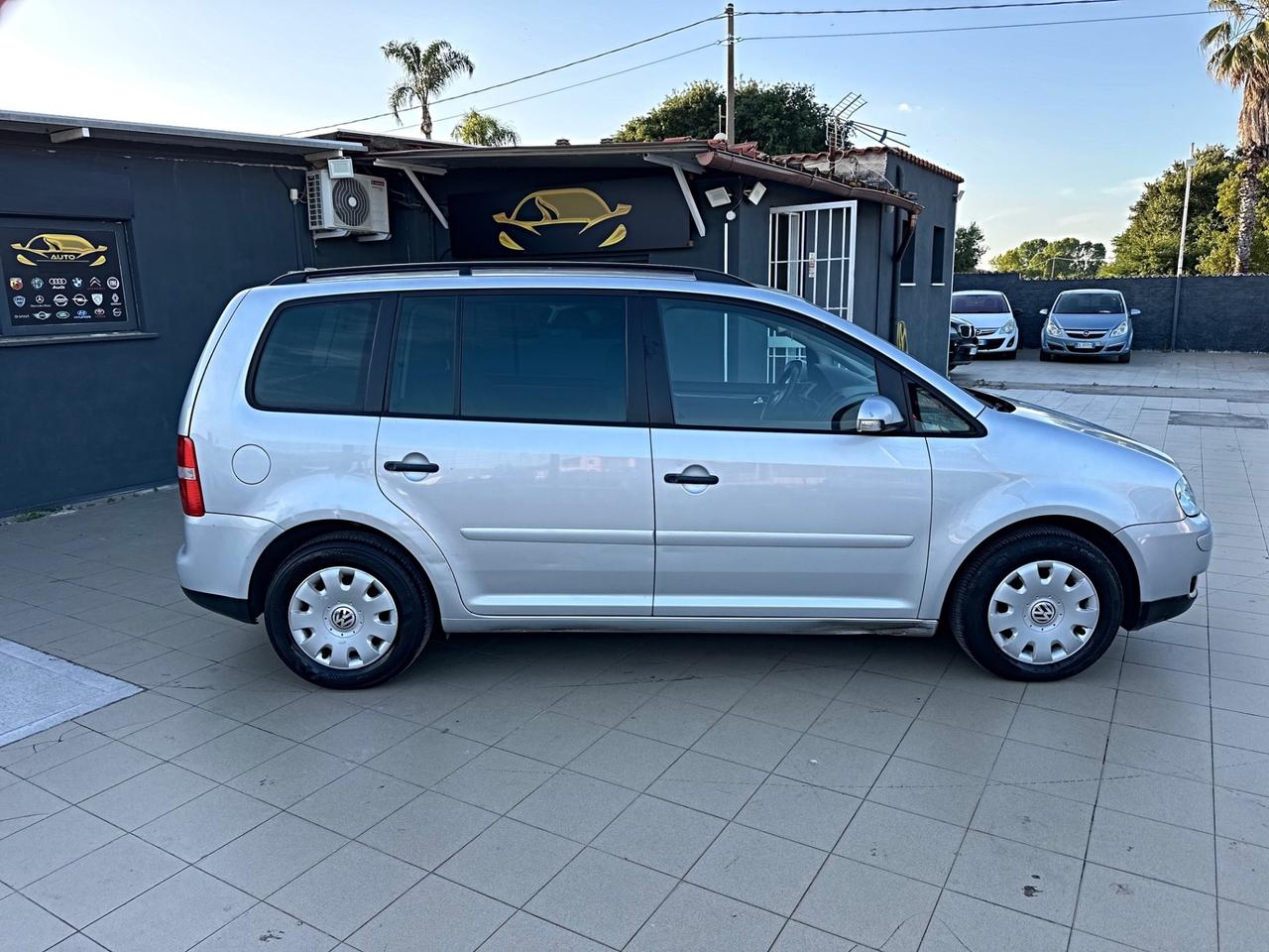Volkswagen Touran 2.0 16V TDI DSG Highline Garanzia 12 Mesi