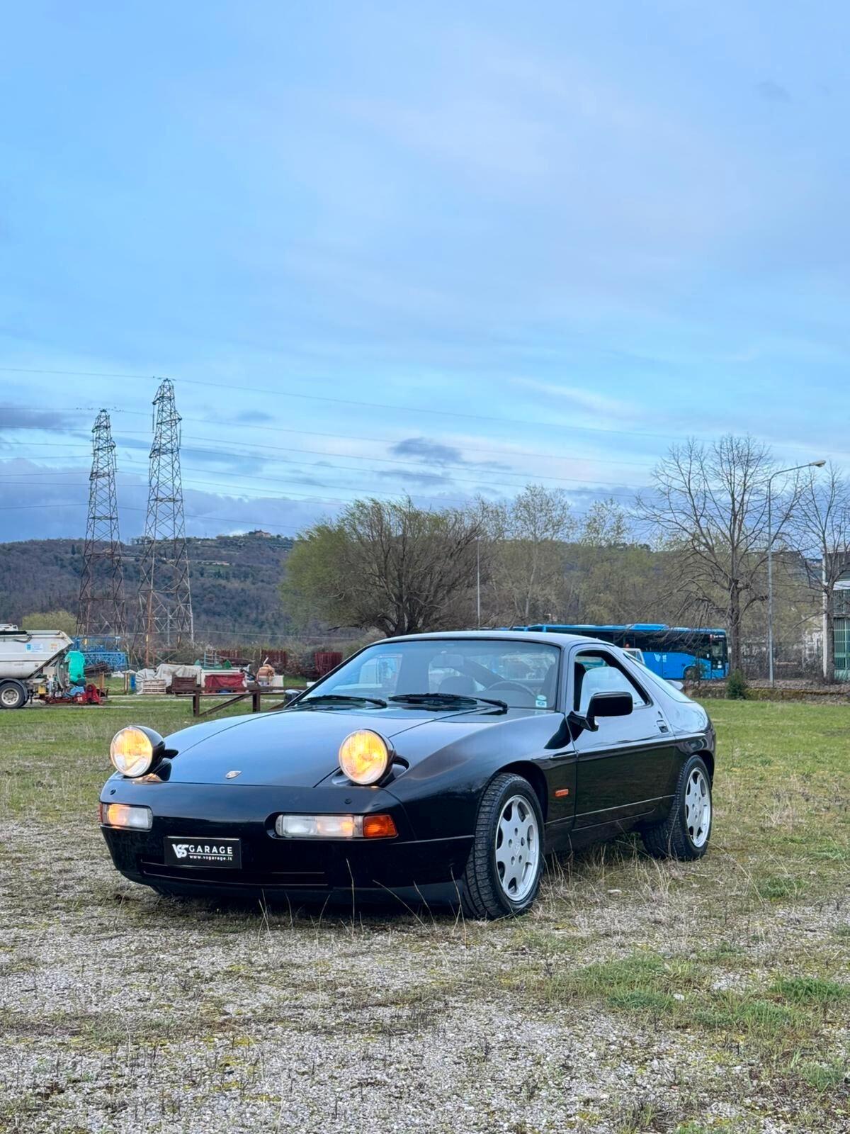 Porsche 928 GT (Manuale) – Rarità per Collezionisti