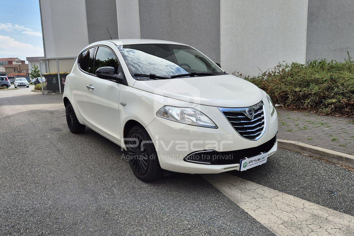 LANCIA Ypsilon 1.2 69 CV 5 porte Gold