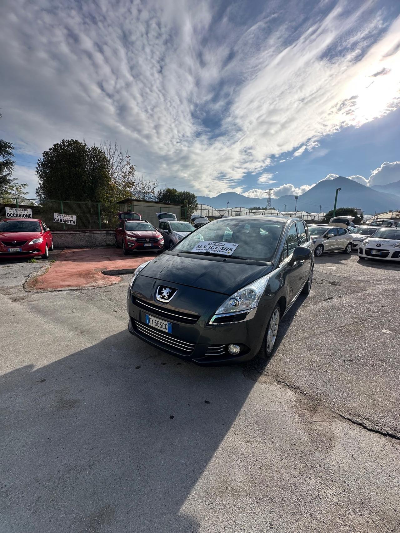 Peugeot 5008 2.0 HDi 150CV Féline