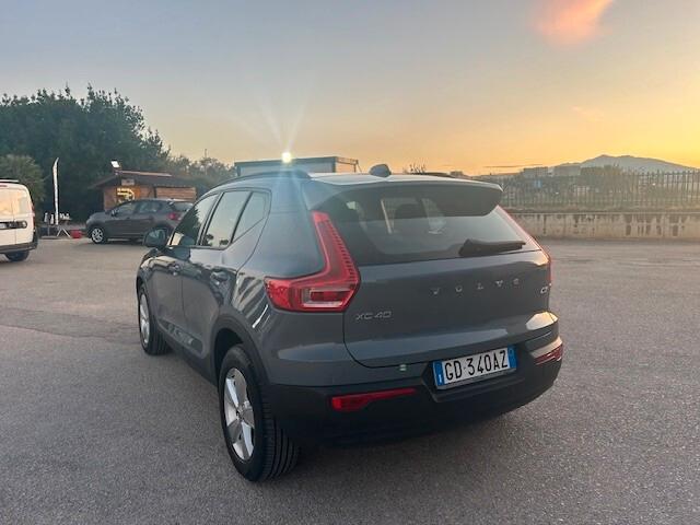 VOLVO XC40 D3 AWD GEARTONIC R-DESIGN