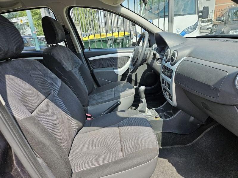 Dacia Sandero Sandero 1.4 8v Laureate Gpl