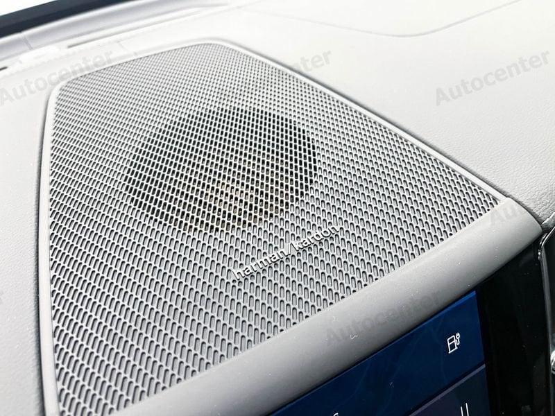 Volvo XC60 XC60 T6 PLUG IN PHEV ULTRA BALCK EDITION AWD AUT