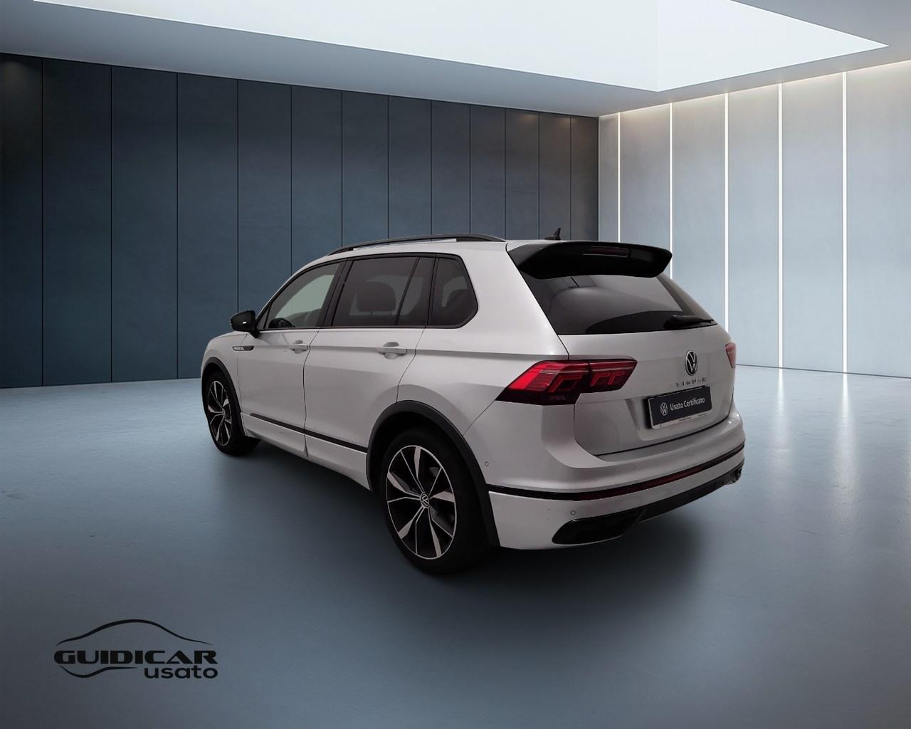 VOLKSWAGEN Tiguan II 2021 - Tiguan 2.0 tdi R-Line 150cv dsg