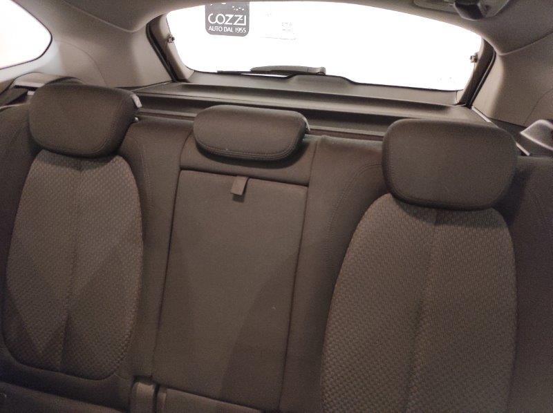 BMW X1 (F48) - X1 sDrive18d Business Advantage