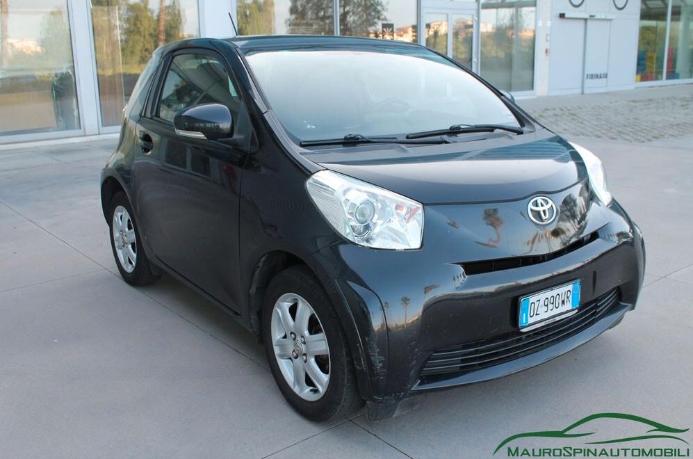 Toyota iQ 1.0