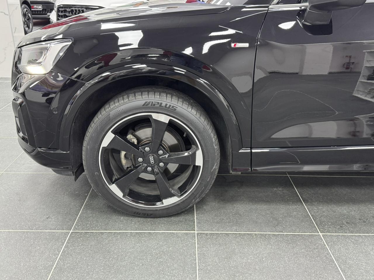 Audi Q2 30 TDI S tronic line Edition