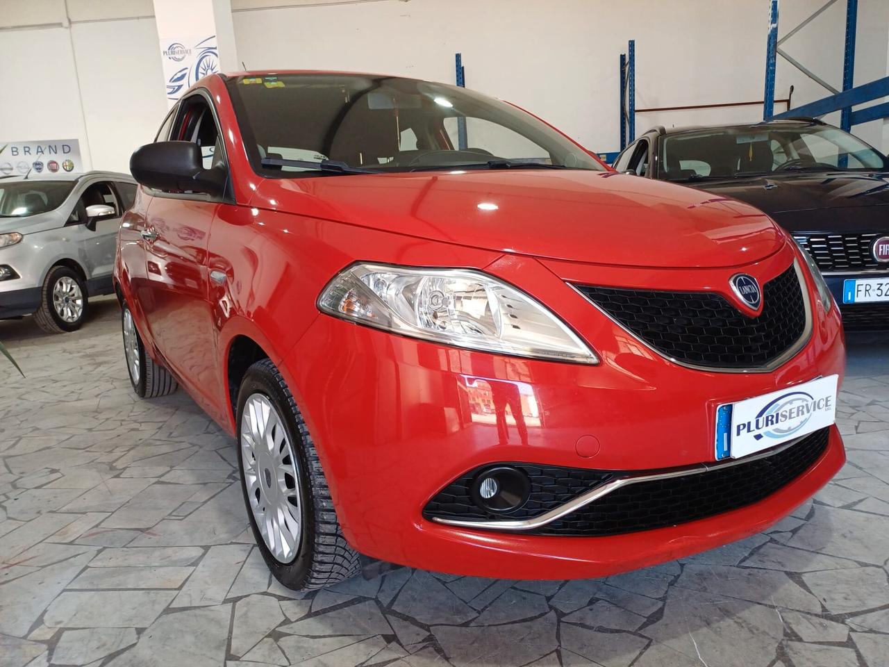 Lancia Ypsilon GPL DI SERIE Fiammante - 2018