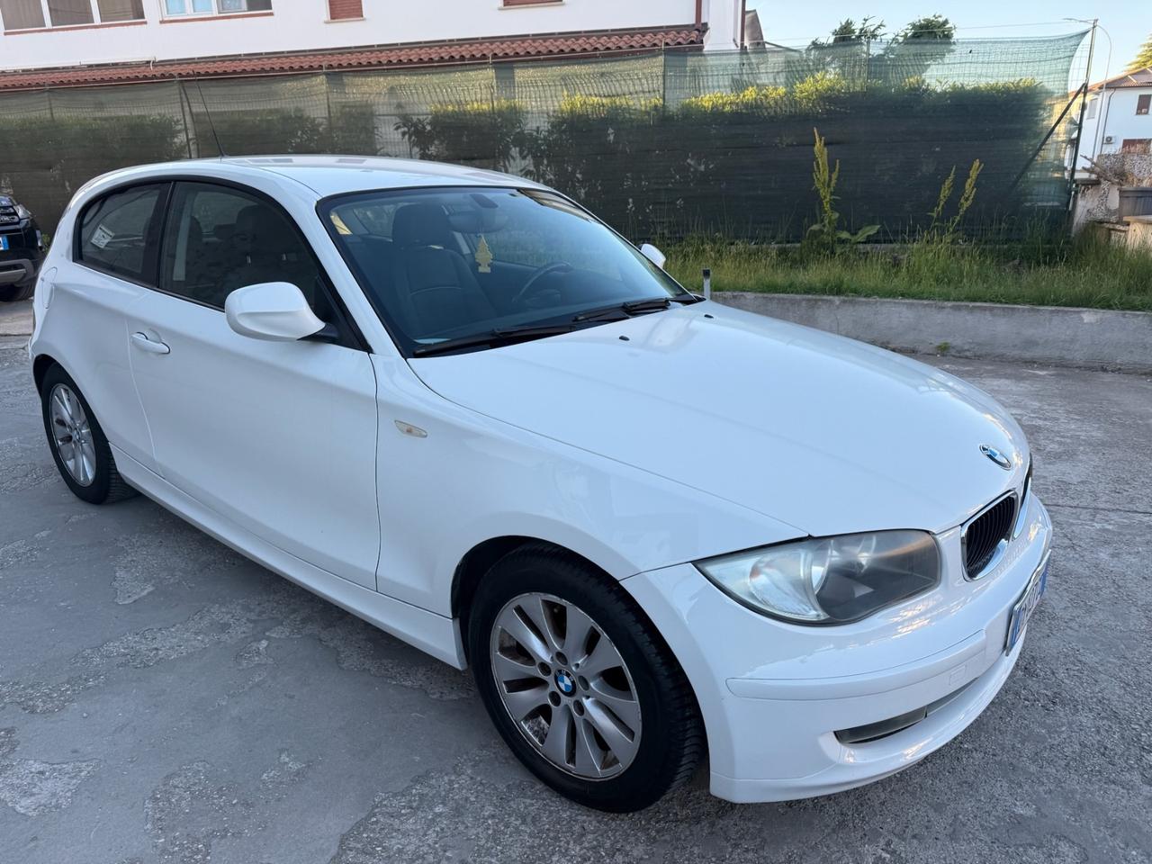 BMW SERIE 1 116D 2.0 DIESEL SOLI 77 MILA KM 09