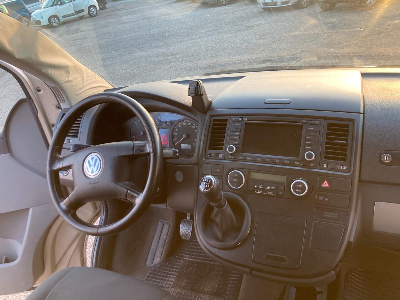 Volkswagen Multivan 2.5 TDI/174CV Highline