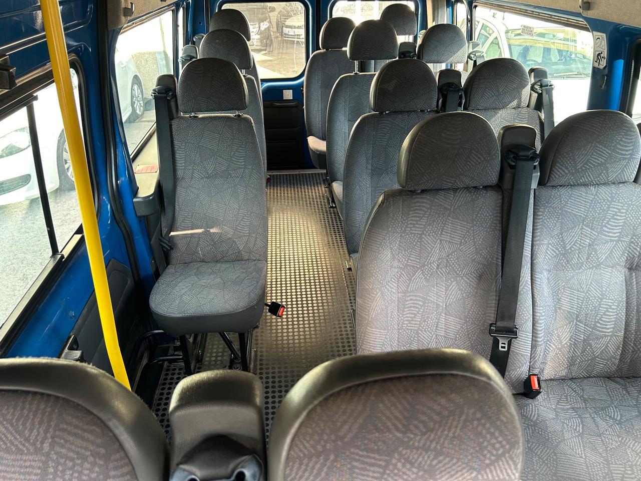 Ford Transit 330 2.4 TD Pulman 14 Posti