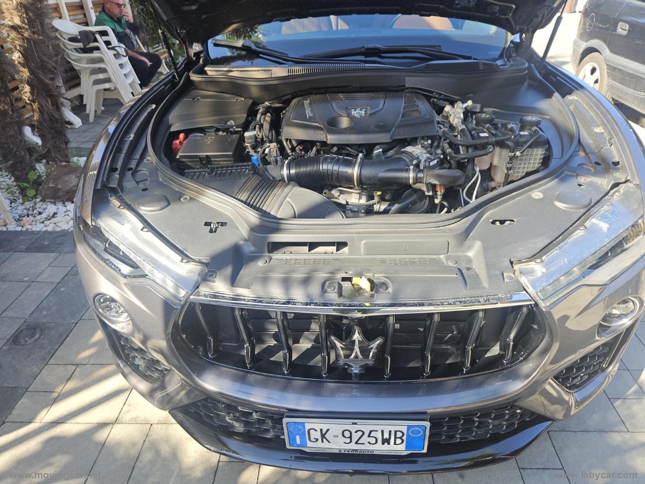 MASERATI Levante 330 CV MHEV AWD GT