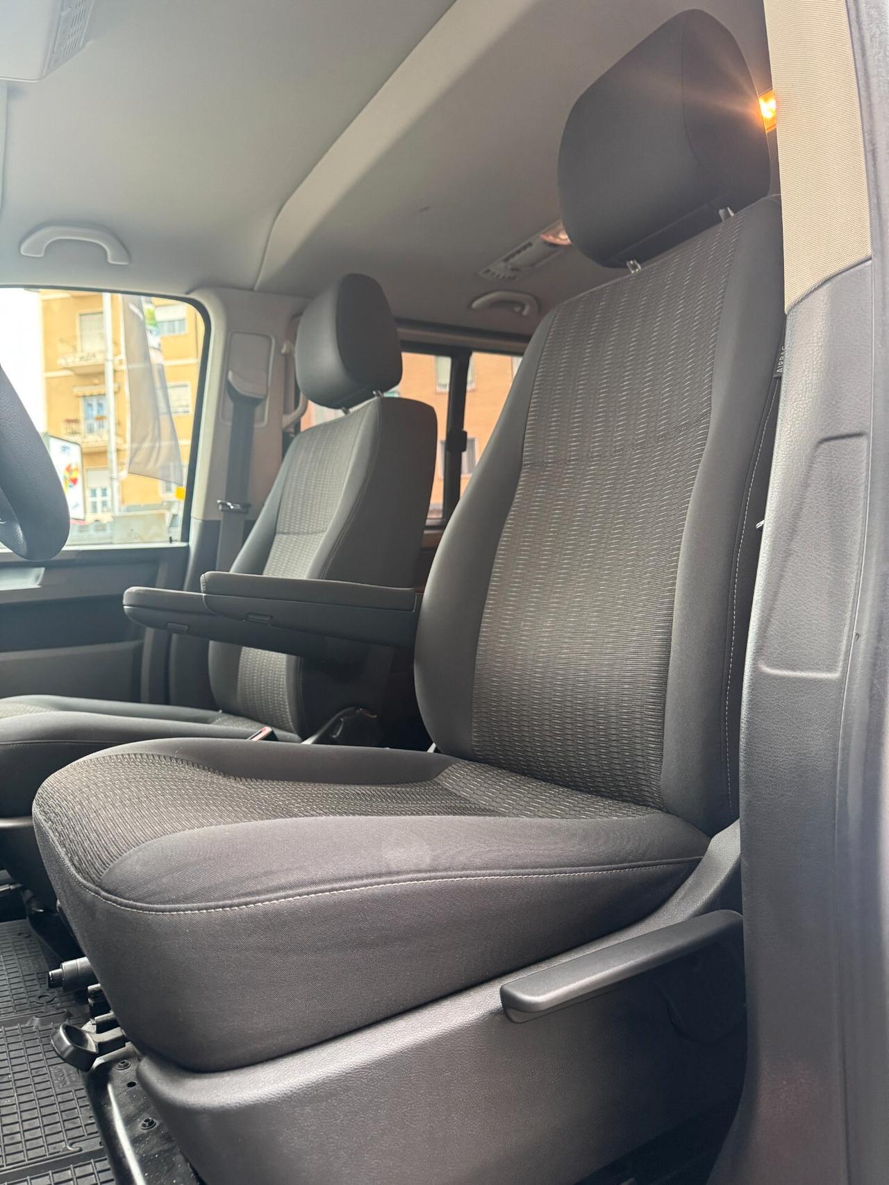 Volkswagen Caravelle 2.0 TDI 150CV DSG