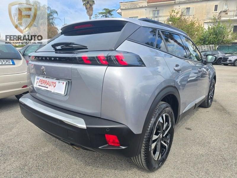 Peugeot 2008 100CV ALLURE NAVI FULL !