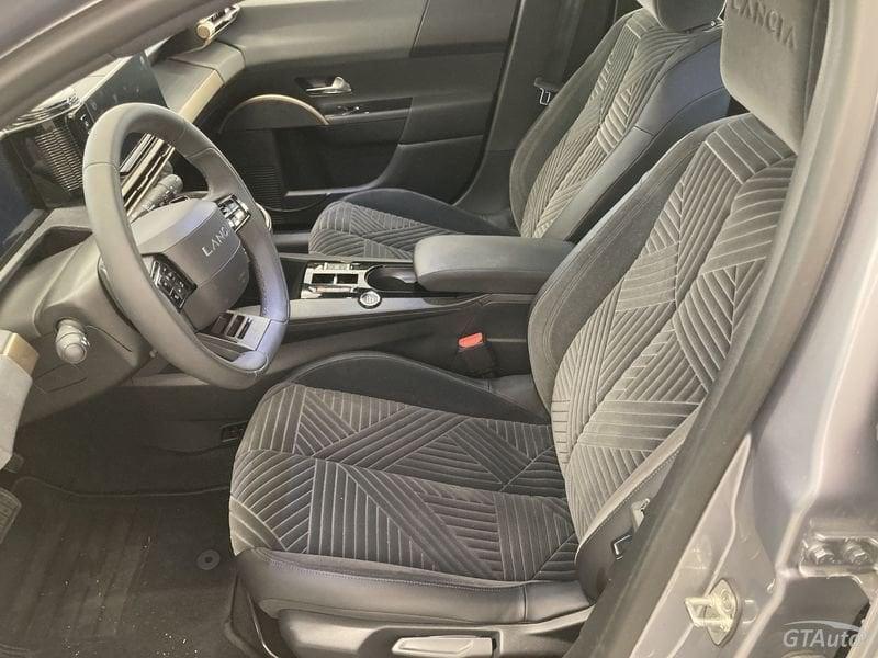 Lancia Ypsilon Ypsilon Hybrid e-DCT