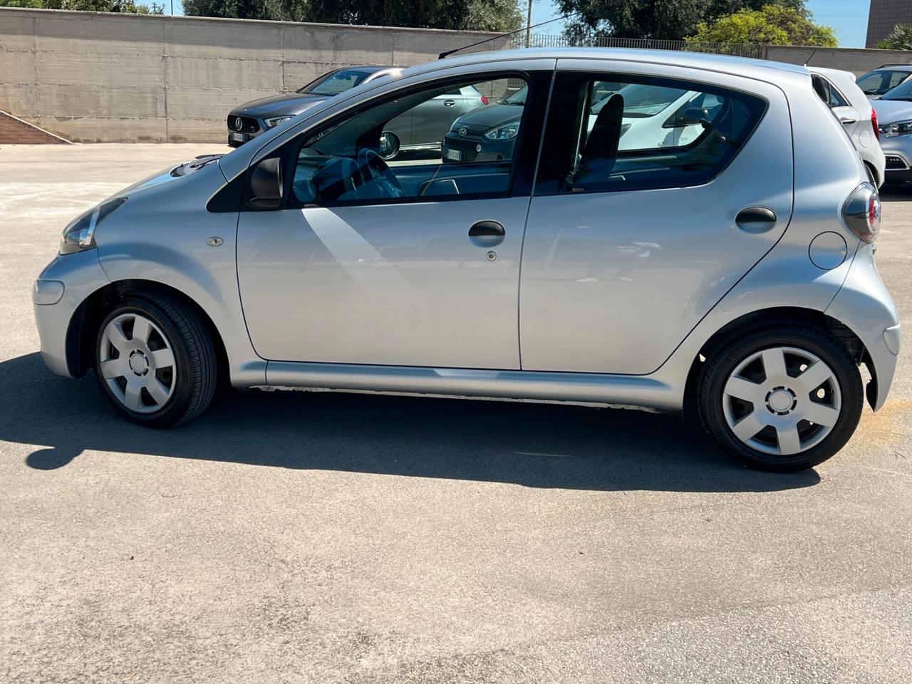 Toyota Aygo 1.0 12V VVT-i 5 porte Now