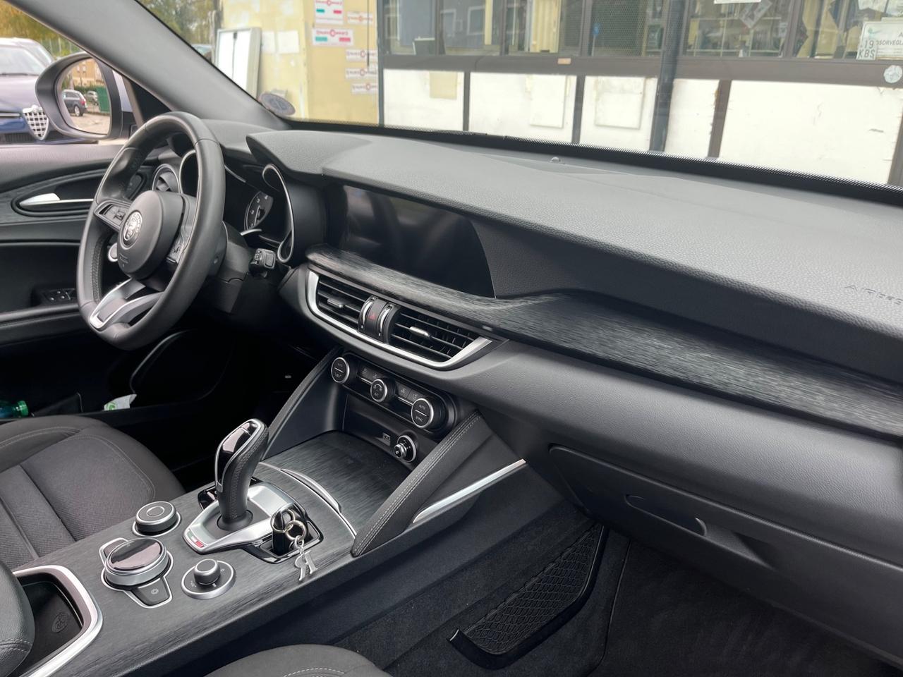 Alfa Romeo Stelvio 2.2 Turbodiesel 160 CV AT8 RWD Business