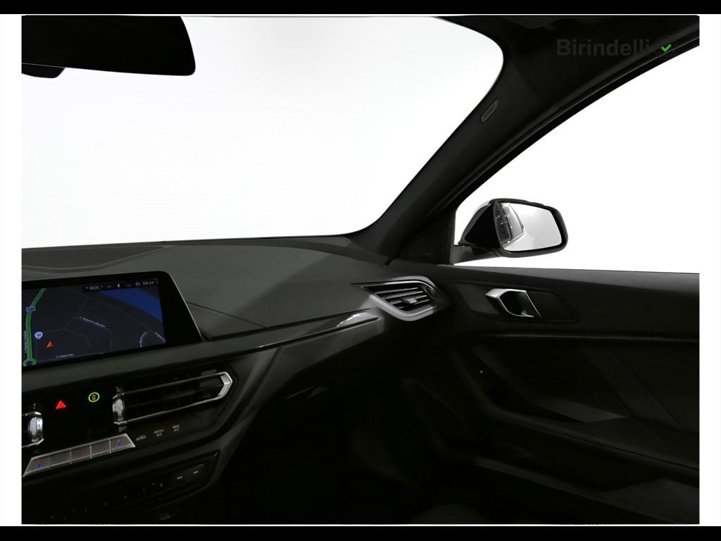 BMW Serie 1 (F40) - 118d 5p. Msport