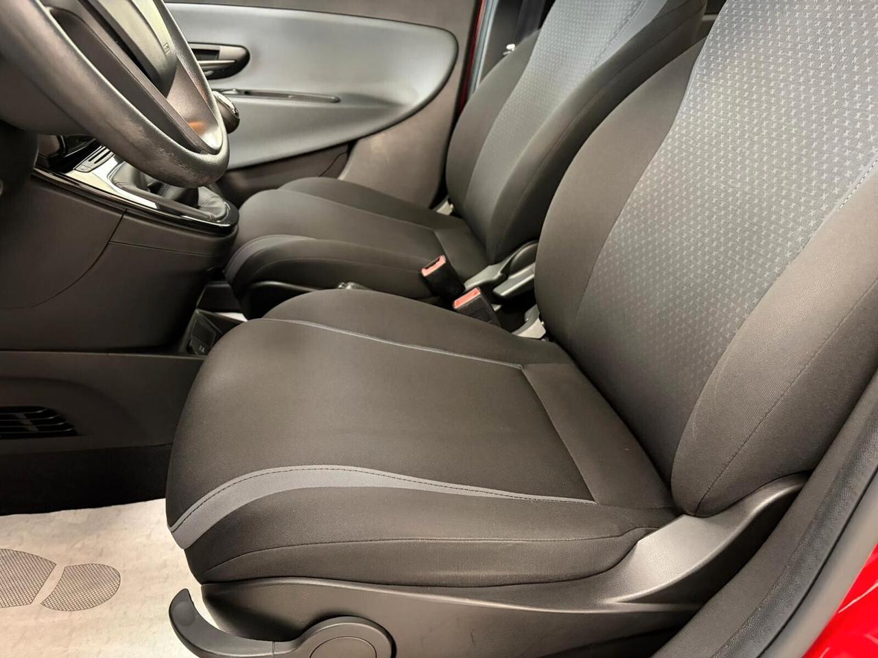Lancia Ypsilon 1.2 Silver 69cv unico proprietario