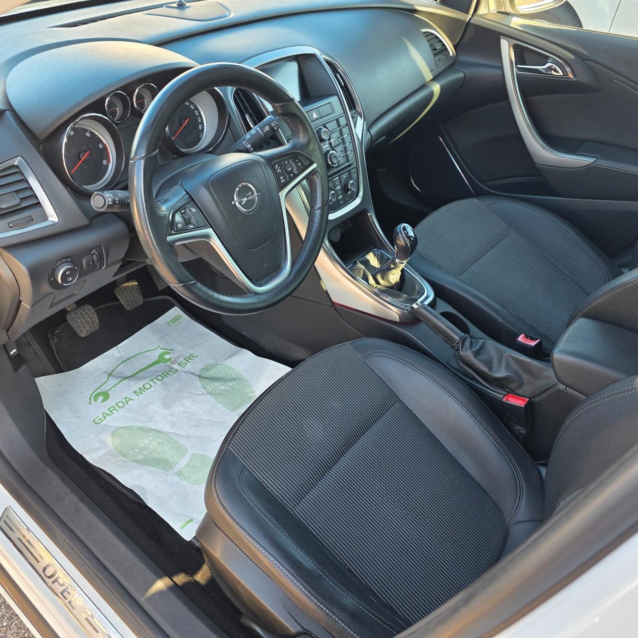 Opel Astra 1.7 CDTI 110CV Sports Tourer Cosmo