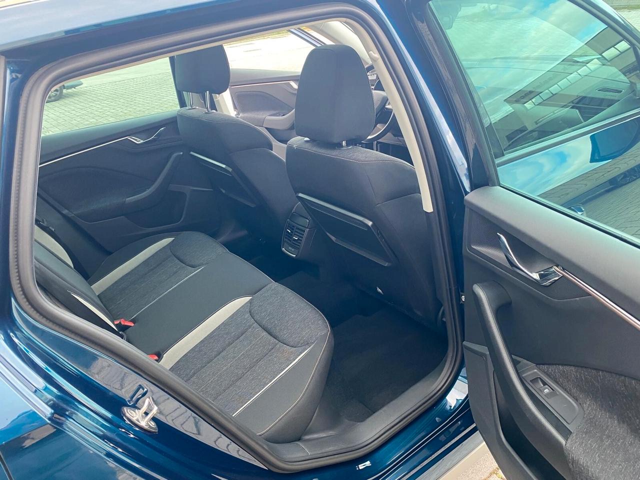 Skoda Kamiq 1.0 G-Tec Ambition (Tetto Panoramico"