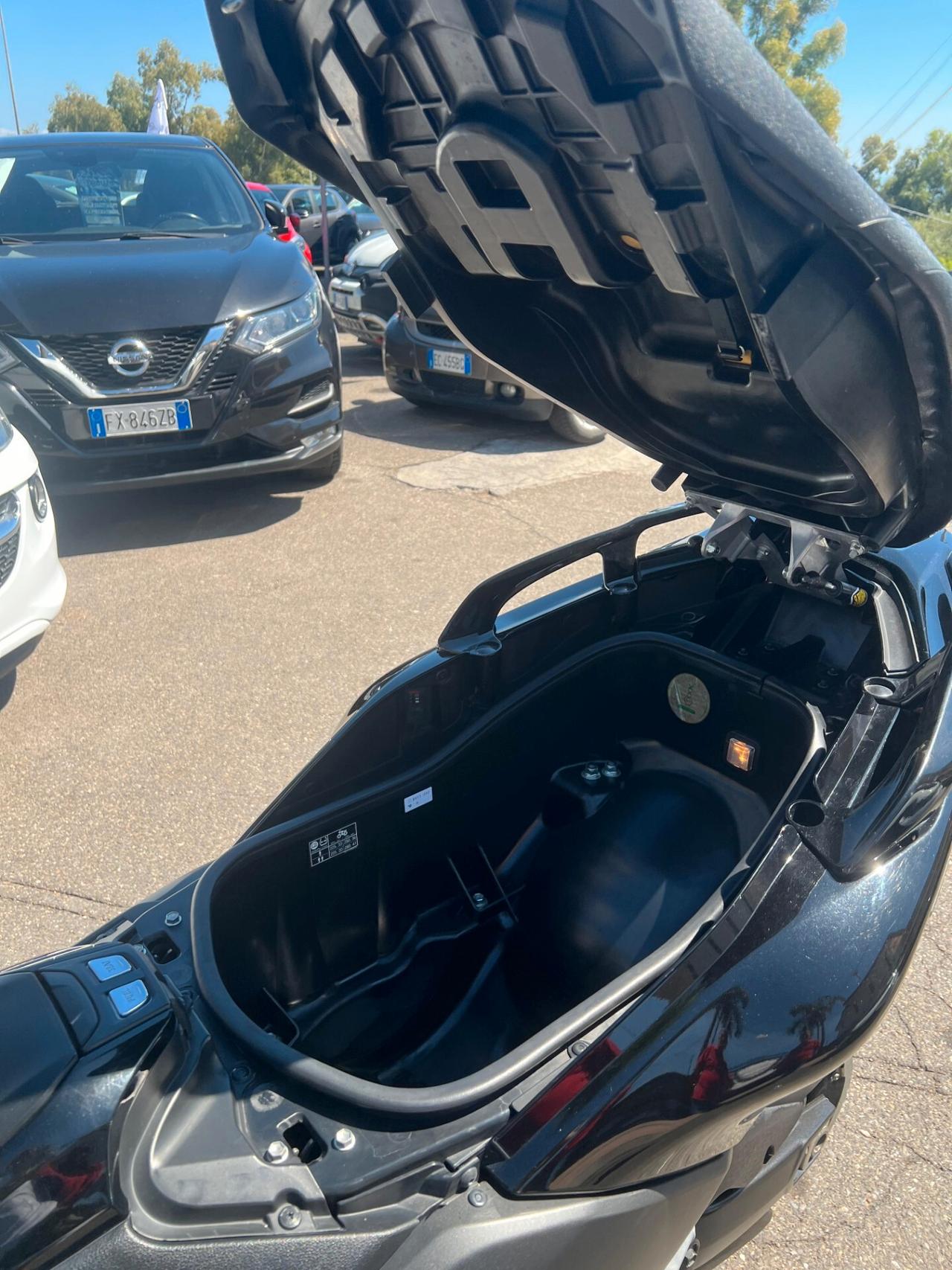 Yamaha T Max FULL