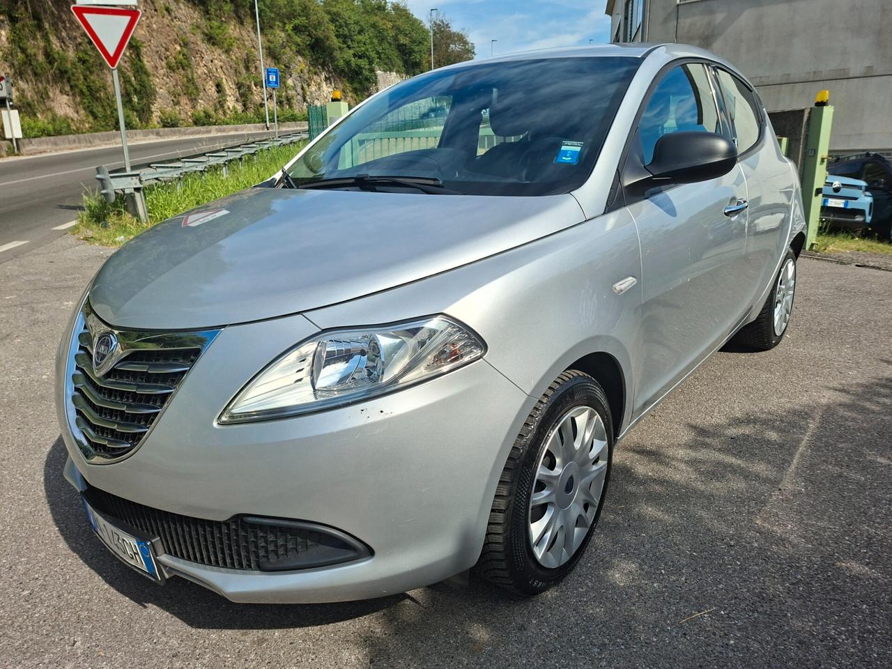 Lancia Ypsilon 1.3 MJT DA NEOPATENTATI EURO 5B