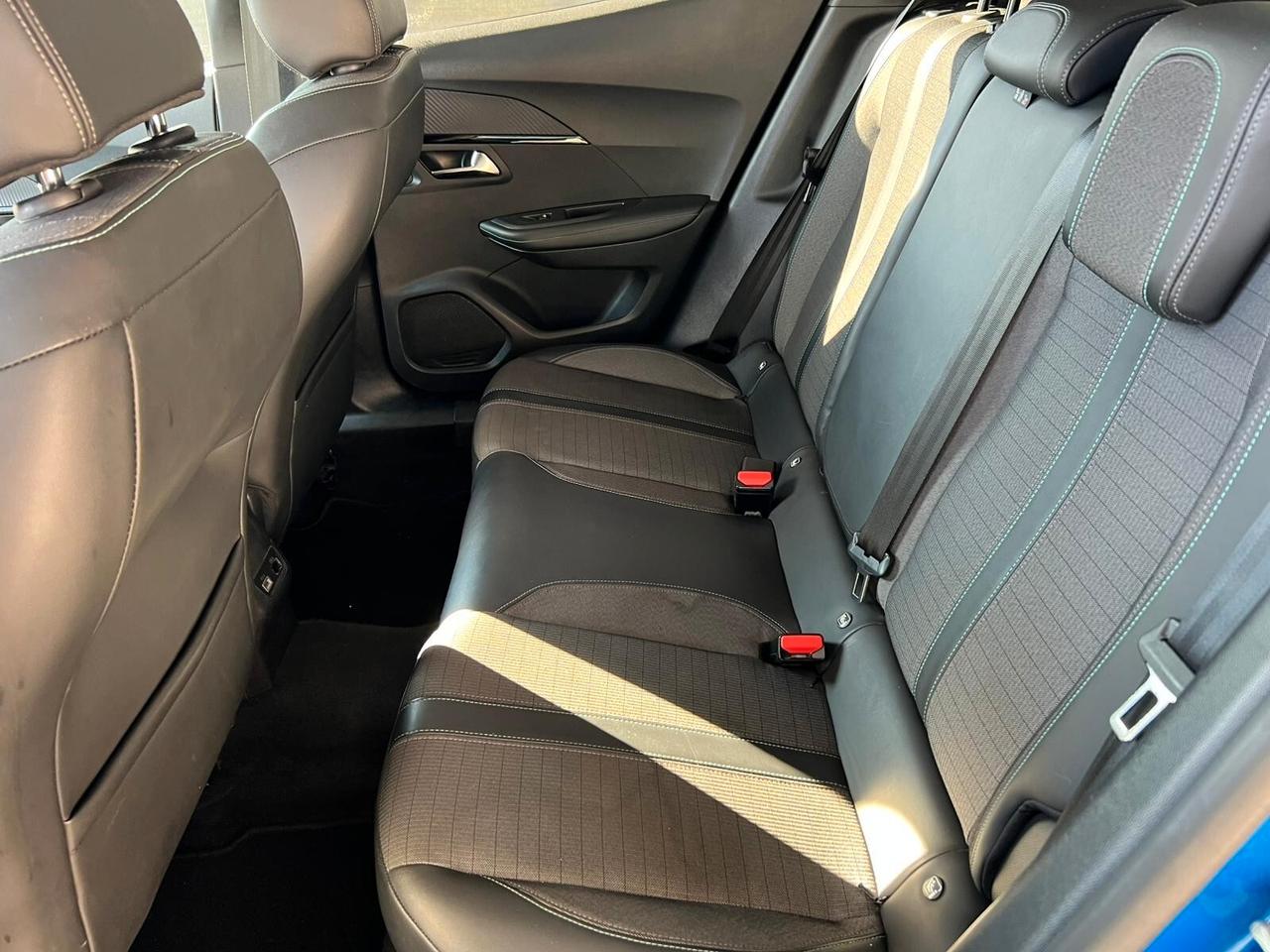 Peugeot 2008 Automatico 1.5 diesel BlueHDi 130cv S&S EAT8 Allure Pack