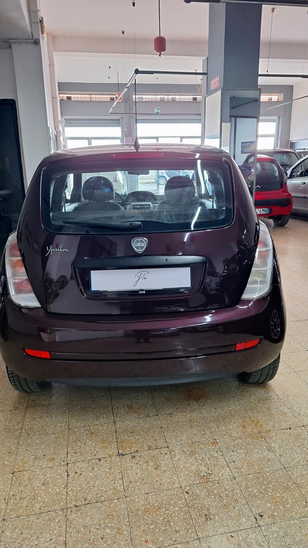 Lancia Ypsilon 1.2 69 CV Argento