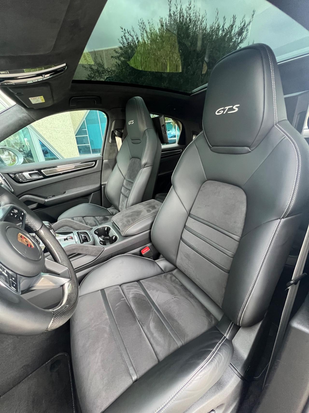 Porsche Cayenne Coupe 4.0 GTS possibilità noleggio no scoring