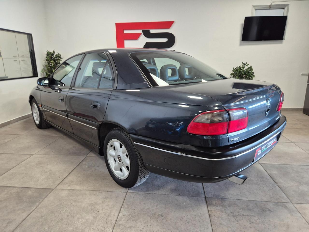 Opel Omega 2.0i cat GPL, Vettura ASI +CRS
