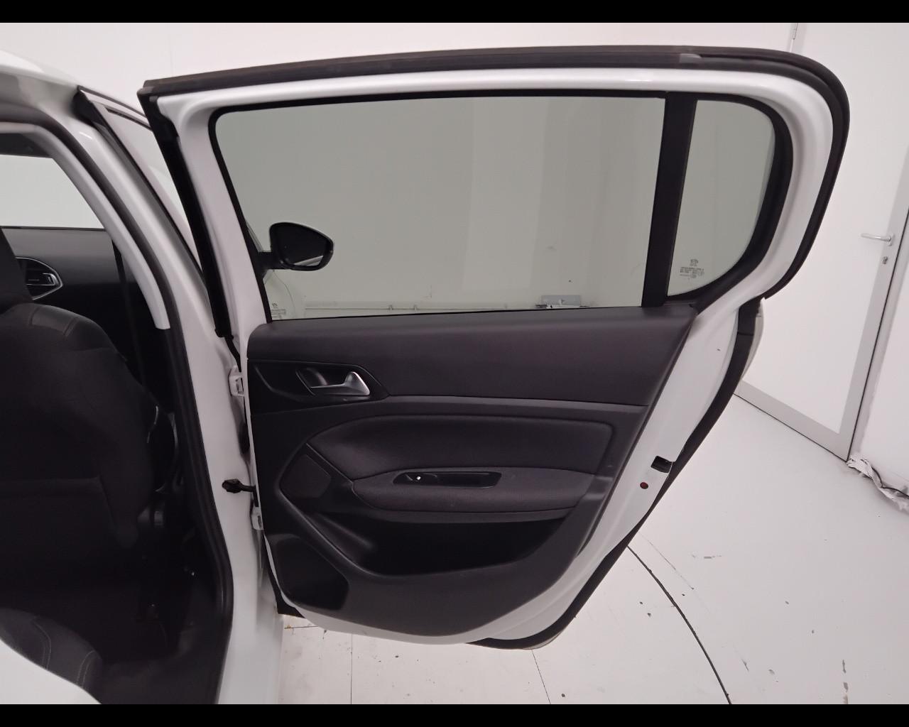 PEUGEOT 308 II 2018 - 308 5p 1.5 bluehdi Allure s&s 130cv