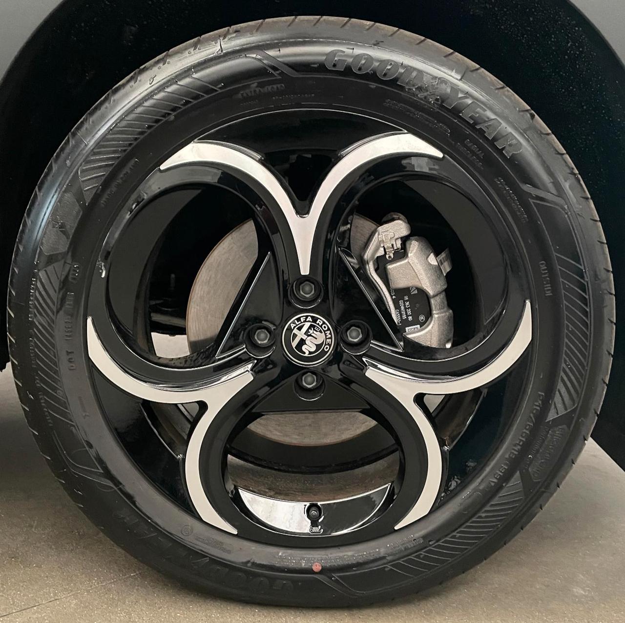 Alfa Romeo Junior 1.2 ibrida Speciale 145cv edct6