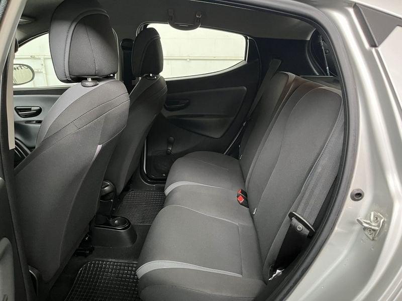 Lancia Ypsilon Ypsilon 1.2 69 CV 5 porte tua da 79,00 euro al mese
