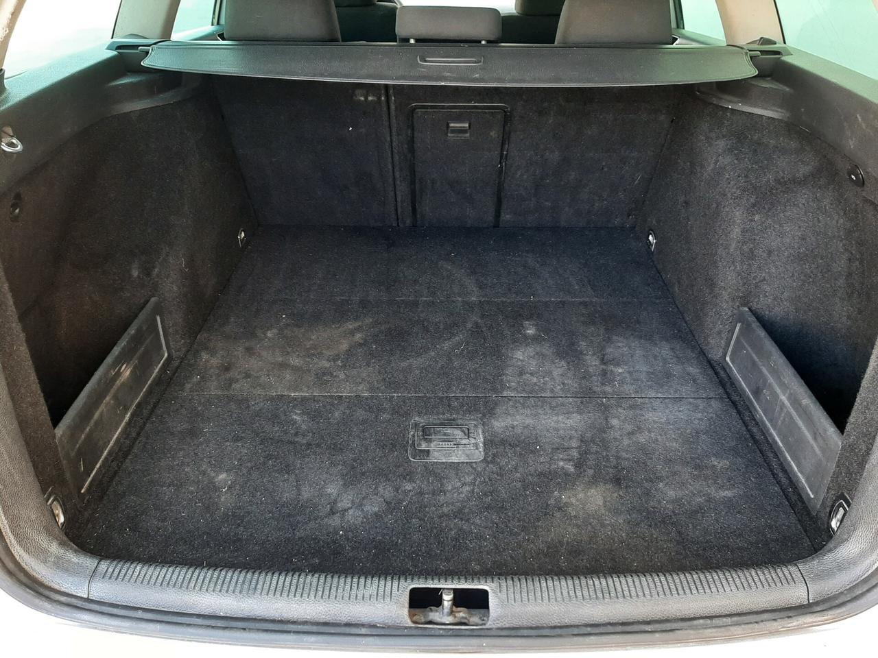 Volkswagen Passat 2.0 16V TDI 140cv Var. Highline