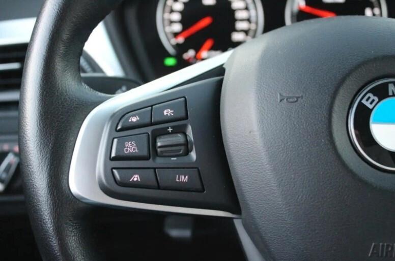Bmw X1 sDrive 18d Aut. *LUCI AMBIENTE