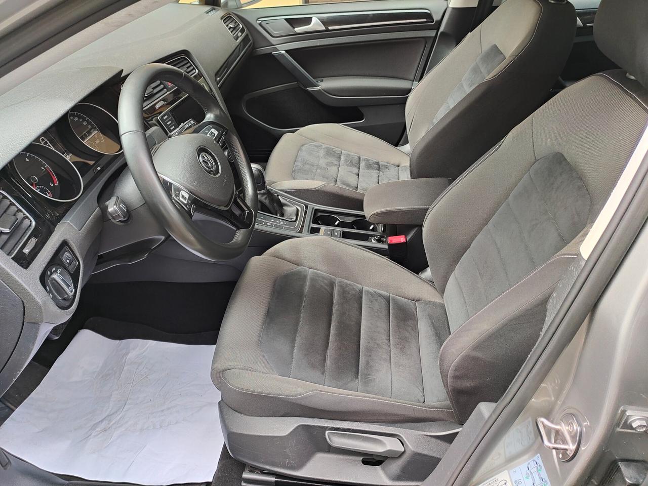 Volkswagen Golf Variant 1.6 TDI 105 CV DSG Highline BlueMotion Tech.