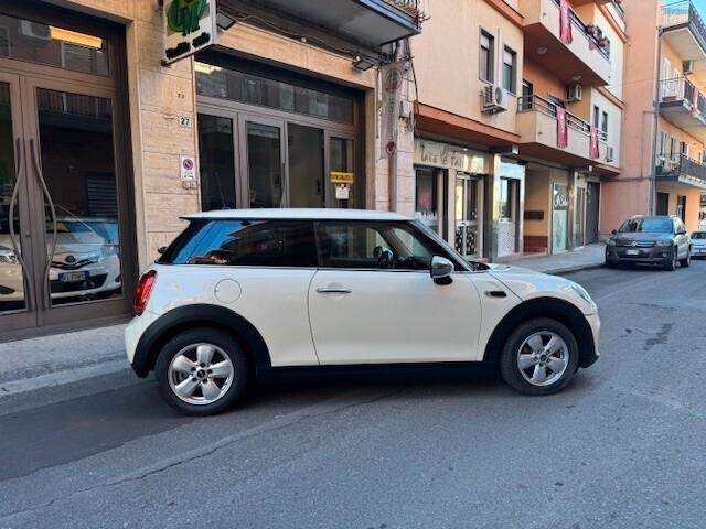 Mini Cooper 1.5 D 95 CV - In Garanzia